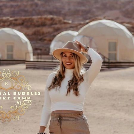 Rum Royal Bubbles Luxury Camp Apartment Wadi Rum Bagian luar foto