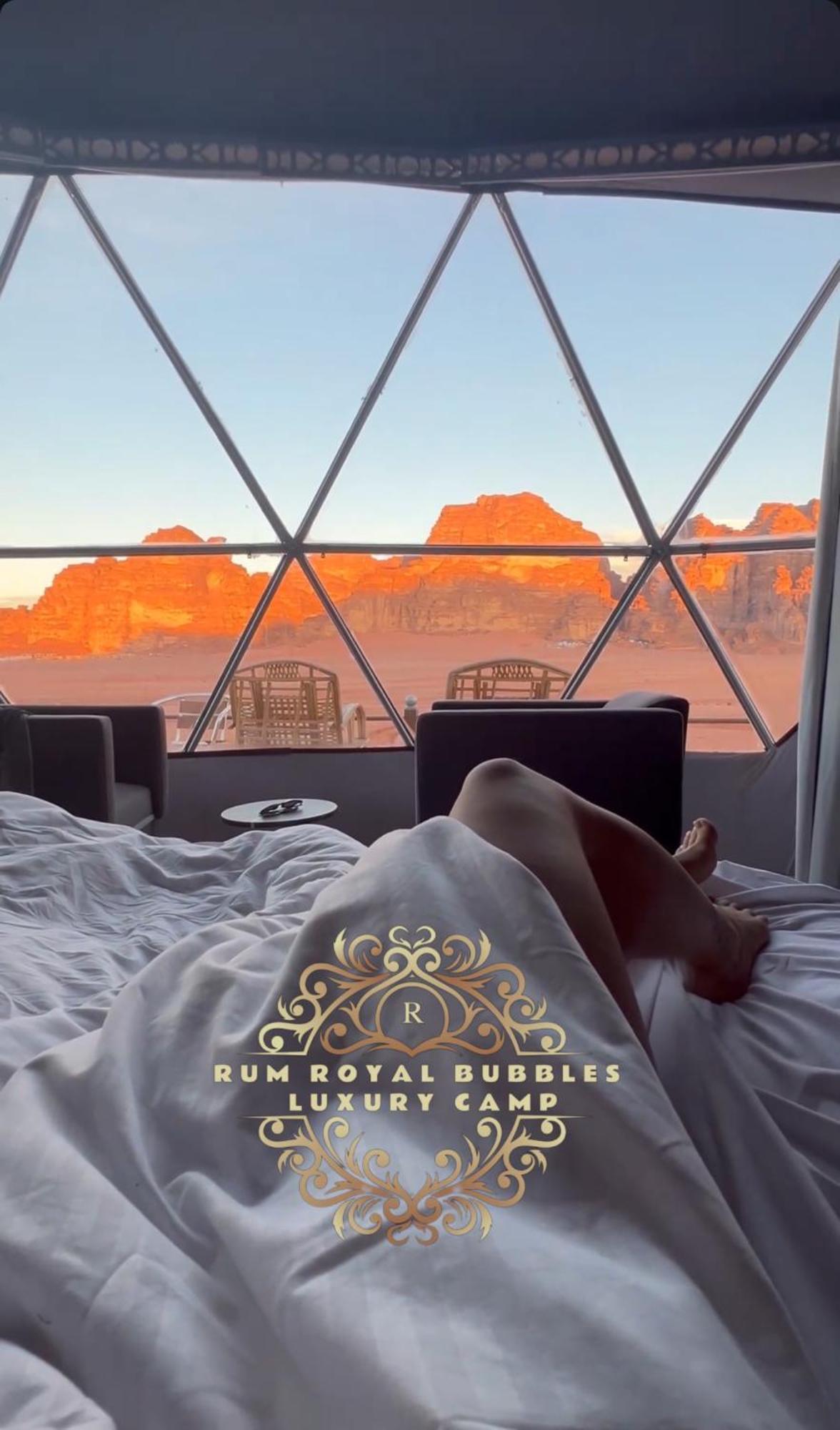 Rum Royal Bubbles Luxury Camp Apartment Wadi Rum Bagian luar foto