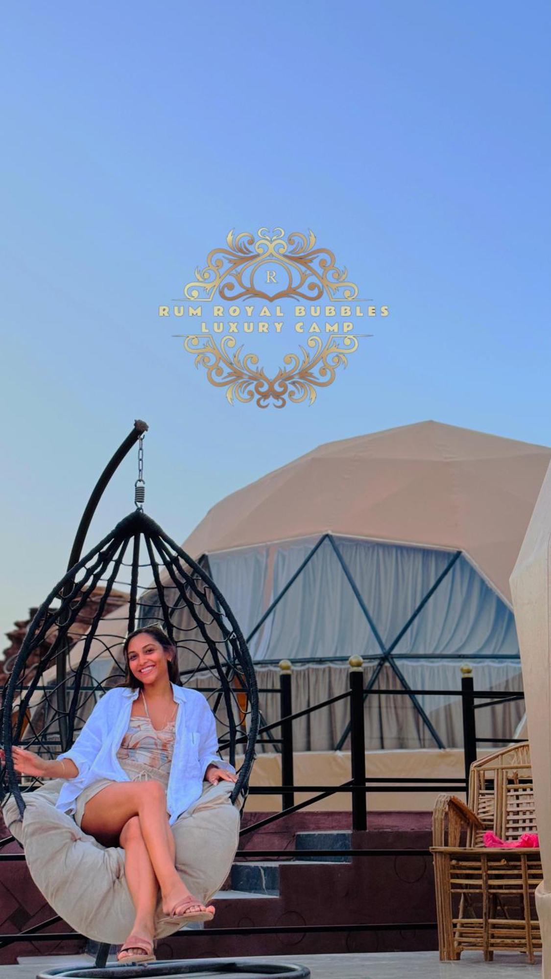 Rum Royal Bubbles Luxury Camp Apartment Wadi Rum Bagian luar foto